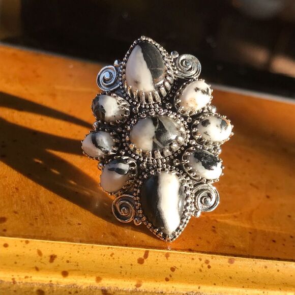 White Buffalo Turquoise Sterling Silver Ring Size 7 - Picture 9 of 9